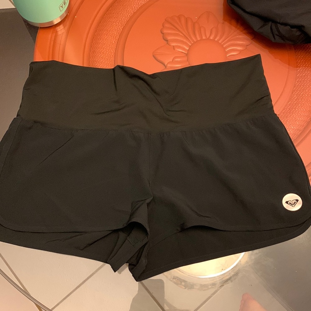 Roxy board shorts size XL